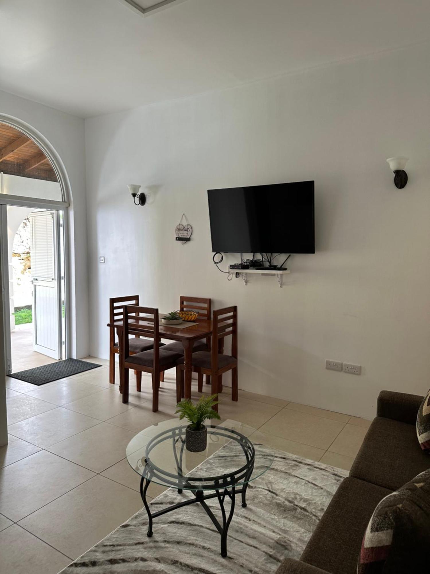 Eldorado Guesthouse & Car Rental Roseau Zewnętrze zdjęcie